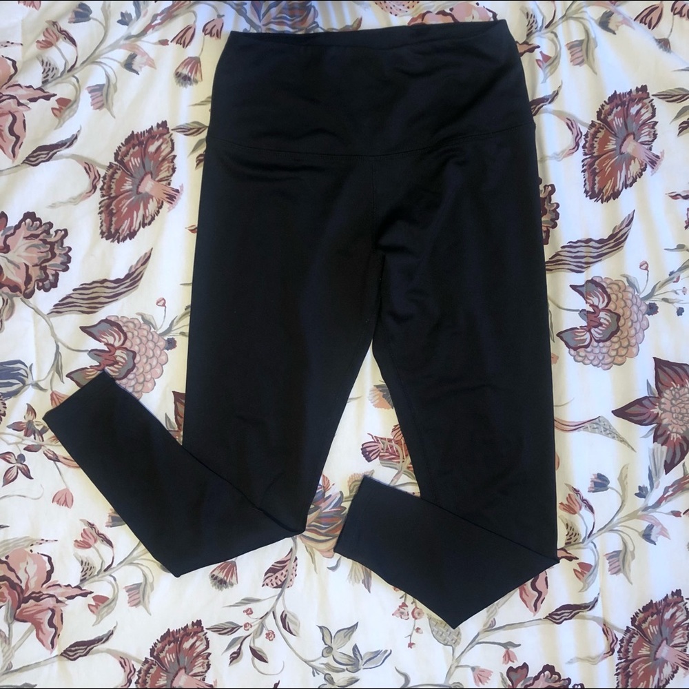 Black leggings
